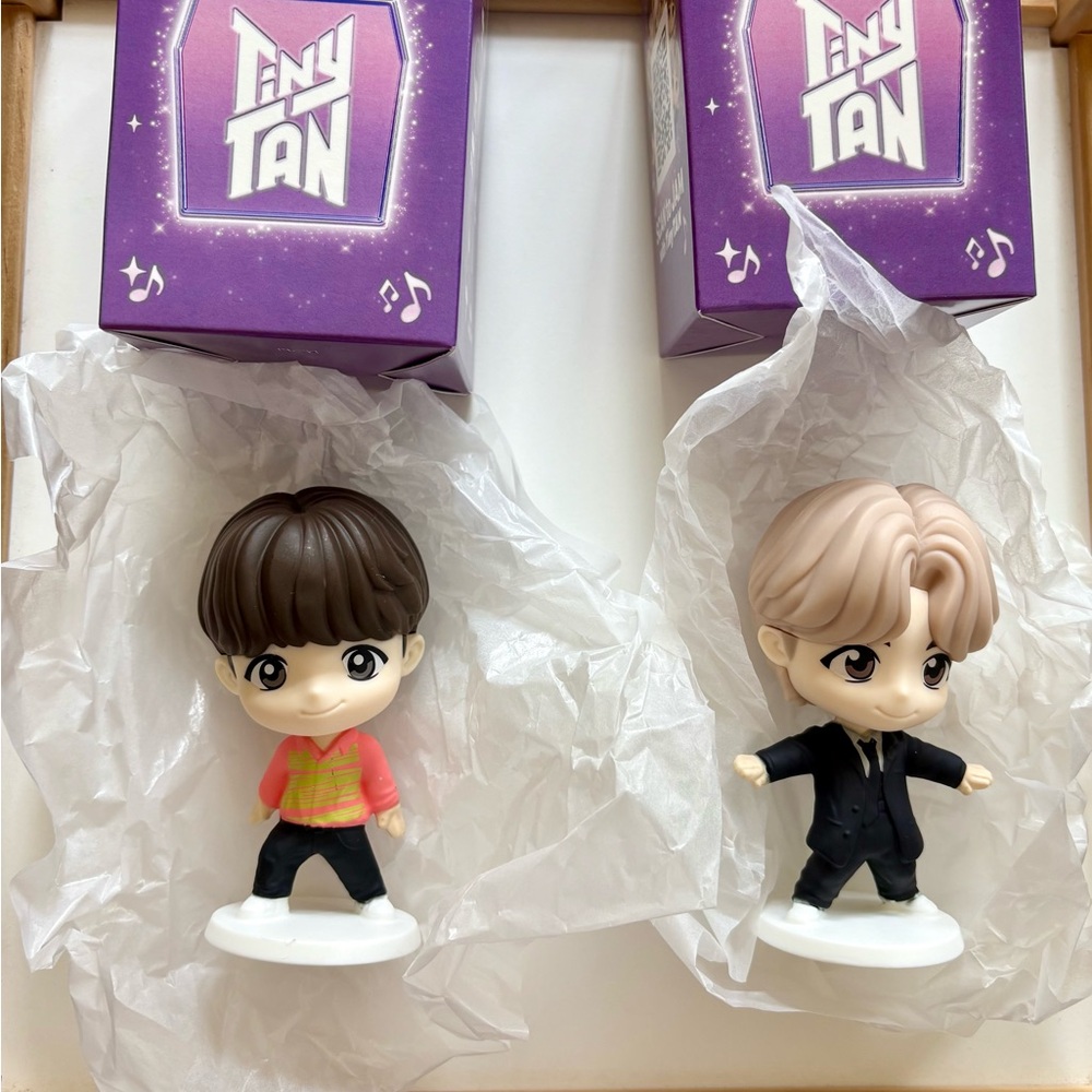 Tiny Tan- Jung Kook & SUGA